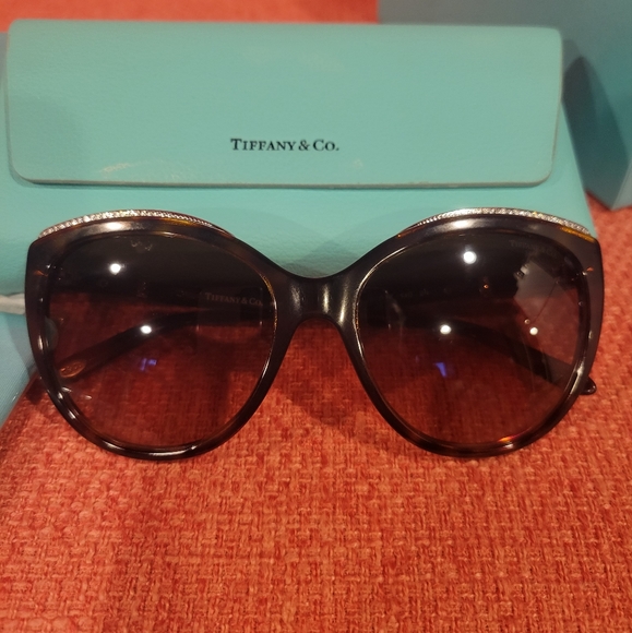 Tiffany & Co. Accessories - BEAUTIFUL TIFFANY SUNGLASSES
